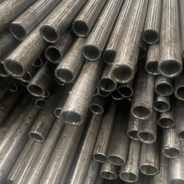山東16mn精密無(wú)縫管選云浩金屬